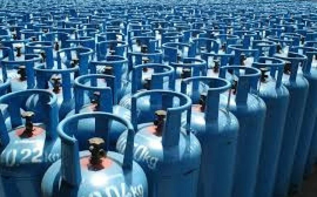 Δεξαμενή προπανίου εκσφενδονίστηκε  σε σπίτι