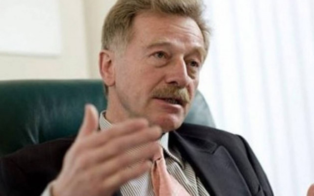 «Δείξτε σεβασμό στο Σύμφωνο Σταθερότητας»