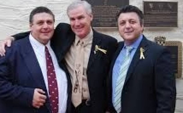 Ένας Πόντιος, εφοδιάζει τις αυστραλιανές ένοπλες δυνάμεις