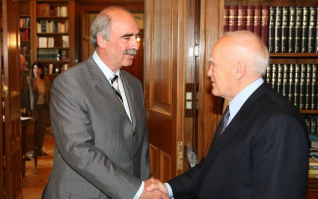 Ο Μεϊμαράκης στον Κ. Παπούλια για το τυπικό