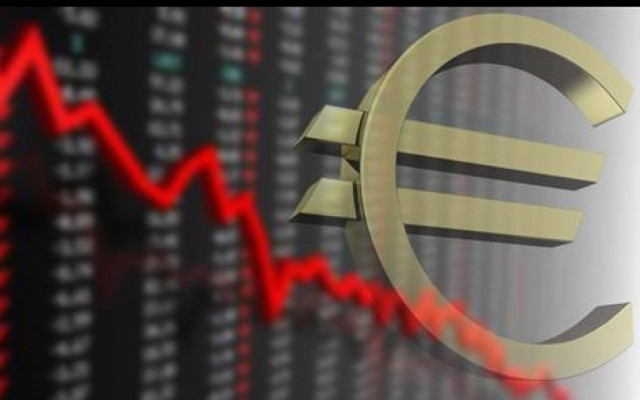 Τα παιχνίδια της πολιτικής, πληρώνει και πάλι η οικονομία