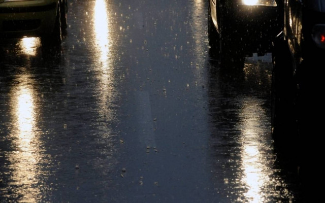 Καιρός: Σφοδρές καταιγίδες σε ολόκληρη τη χώρα