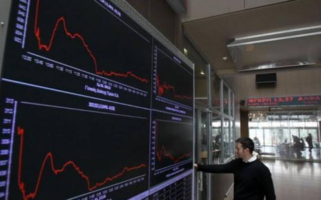 Γιατί πέφτουν οι τραπεζικές μετοχές