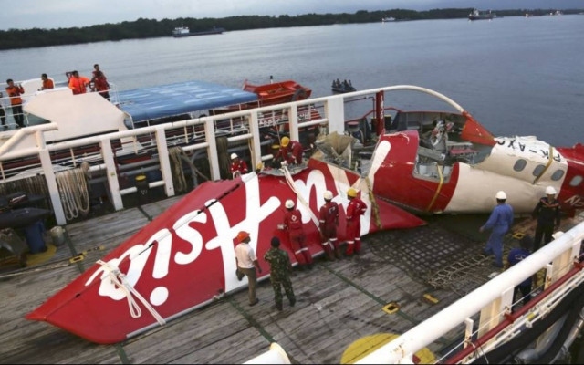 AirAsia: Τι δείχνει το μαύρο κουτί της μοιραίας πτήσης