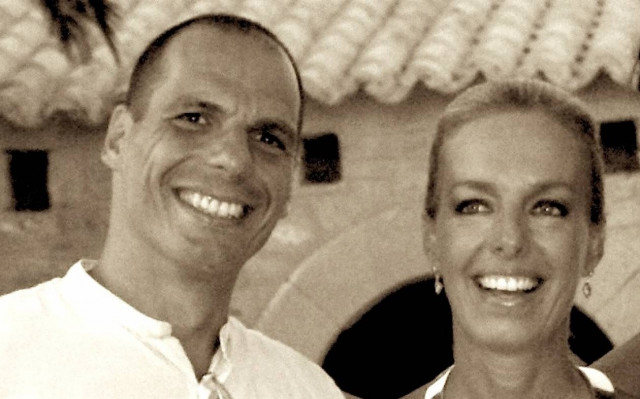 Δανάη Στράτου-Γιάνης Βαρουφάκης: H εικαστικός και ο οικονομολόγος (pics+video)