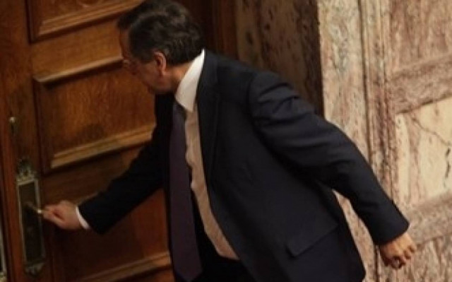 ΝΔ: Ο ένας μετά τον άλλον ζητούν την παραίτηση Σαμαρά!