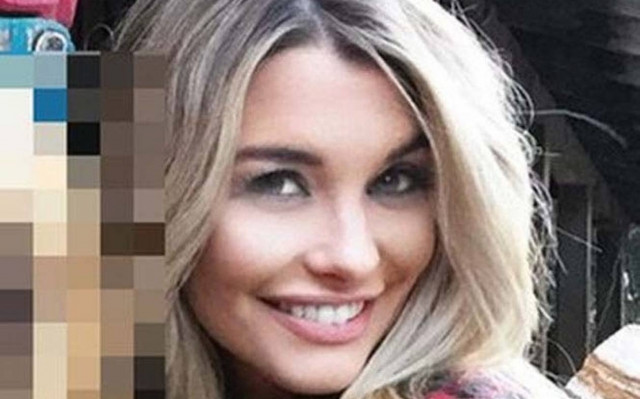 Πανέμορφο μοντέλο έβγαλε selfie με έναν «ξεχωριστό» φίλο (pics)