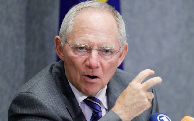 FT: Επιμένει σε διαπραγματεύσεις με την τρόικα ο Σόιμπλε