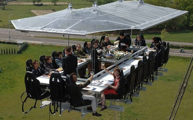 Το «Δείπνο στον Αέρα» τώρα και στην Αθήνα!