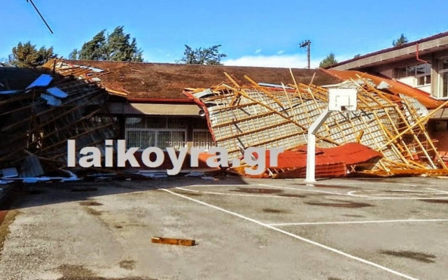 Ημαθία: Κατέρρευσε η σκεπή στο λύκειο και γυμνάσιο Μελίκης (pics&vid)