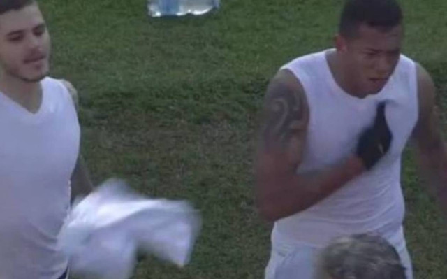 Τσαμπουκάς Ικάρντι - Γκουαρίν με τους τιφόζι της Ίντερ