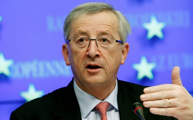 FAZ: Aποφασισμένος να κρατήσει την Ελλάδα στο ευρώ ο Γιουνκέρ