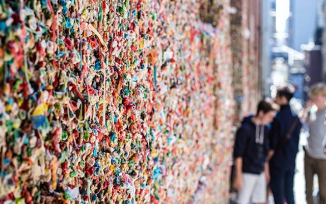 Τα παράξενα του τουρισμού! (photos)