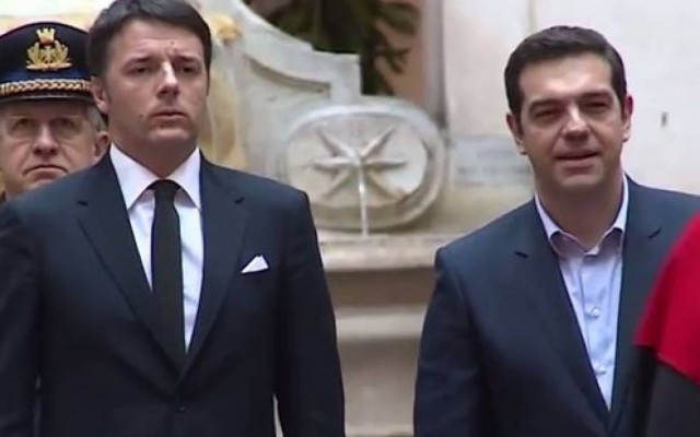 Η θερμή υποδοχή του Ματέο Ρέντσι στον Αλέξη Τσίπρα (vid)