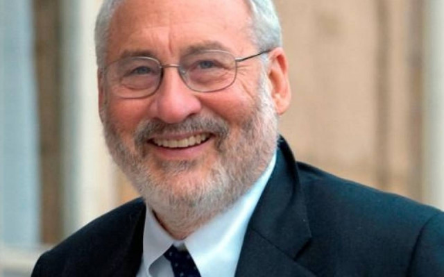 Στίγκλιτς: Ανήθικη η άρνηση της Ευρώπης για αναδιάρθρωση του ελληνικού χρέους