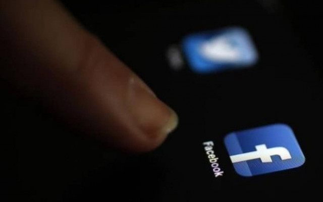 Το Facebook μπορεί να προκαλέσει ζήλεια και κατάθλιψη