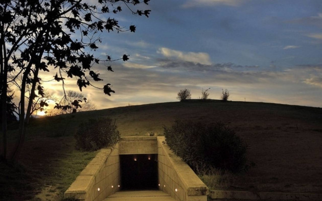 CNN: Αξίζει να επισκεφτείτε τις Αιγές!