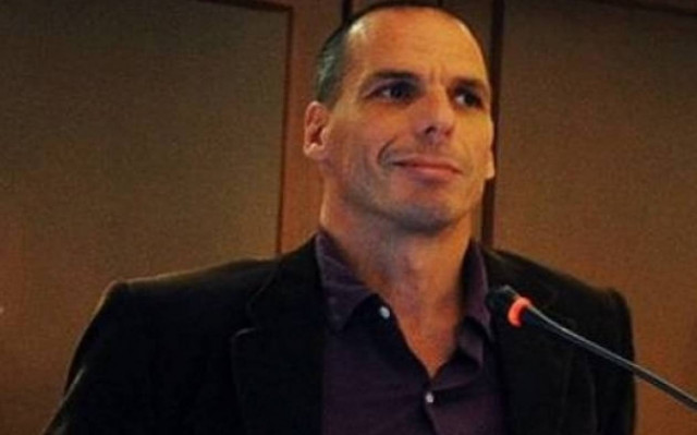 Ζώδια και αστέρια: Τι άντρας ο Βαρουφάκης! Αυτό το βλέμμα του, μου κλέβει την καρδιά