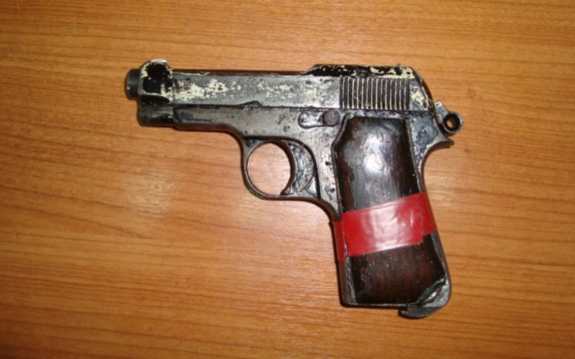 Βόνιτσα: Μικρό οπλοστάσιο ανακάλυψαν αστυνομικοί σε σπίτι 48χρονου (photos)