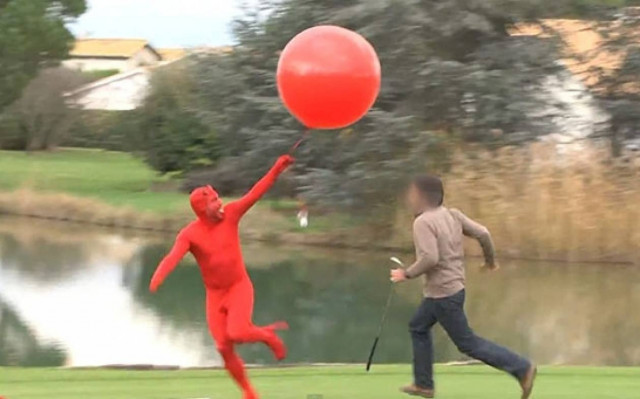 Η νέα ξεκαρδιστική φάρσα του Ρεμί Γκαγιάρντ (video)