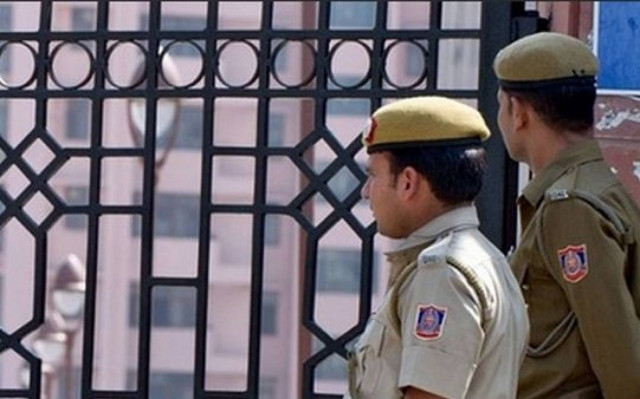 Ινδία: Προσφέρθηκε να την ξεναγήσει και την βίασε