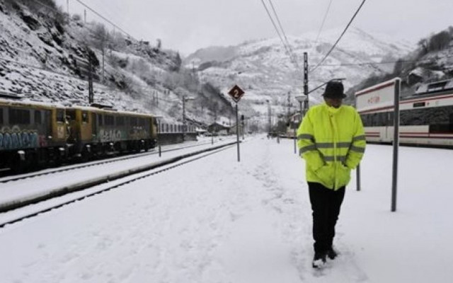 Σφοδρή κακοκαιρία πλήττει Ιταλία, Ισπανία και Αλβανία (video)