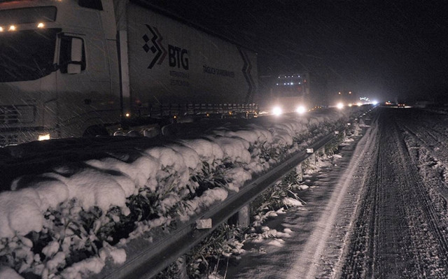 Τρίπολη: Μόνο με αλυσίδες η κυκλοφορία προς Καλαμάτα-Κλειστά σχολεία την Τρίτη