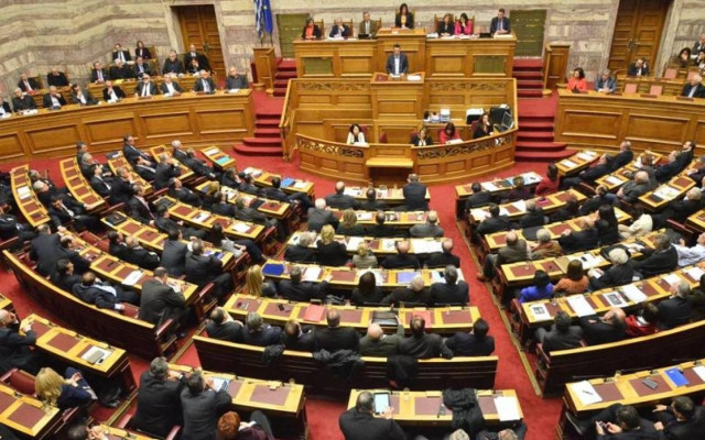 Ψήφο εμπιστοσύνης με 162 «ναι» πήρε η κυβέρνηση (video)