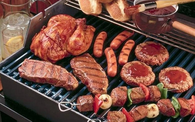 Τσικνοπέμπτη 2015: Ήθη και έθιμα