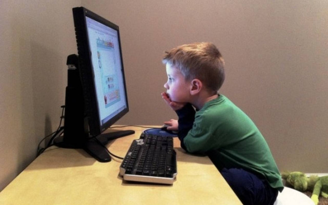 Κινητό και Internet από το Δημοτικό!