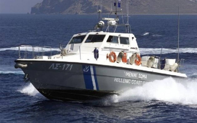 Θρίλερ με ακυβέρνητο πλοίο ανοιχτά της Μυκόνου