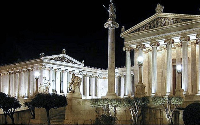 «Να διασφαλιστεί το μέλλον των νεώτερων Ελλήνων»