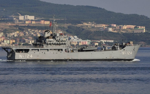 Τουρκικό πολεμικό παρακολουθεί τις έρευνες στην κυπριακή ΑΟΖ