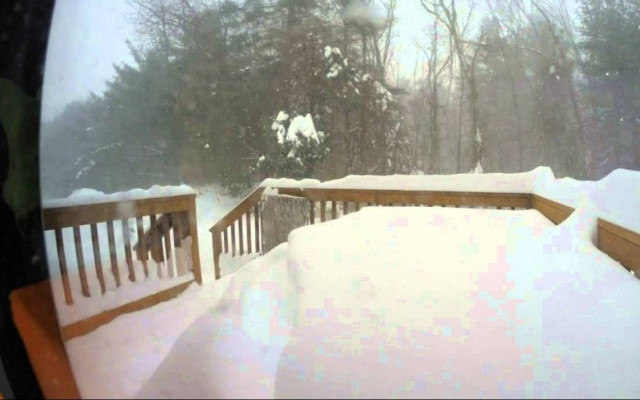 Εντυπωσιακό βίντεο: 24 ώρες συνεχόμενης χιονόπτωσης!