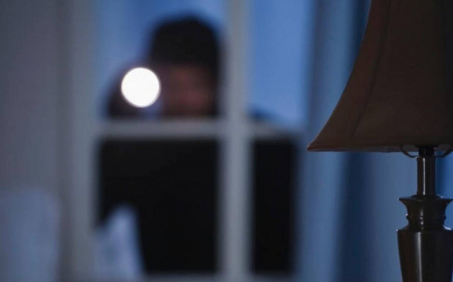 Διαρρήκτης ζήτησε βοήθεια από τους... αστυνομικούς