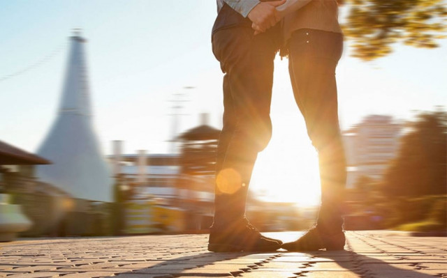 Ινδία: Τη φίλησες του Αγίου Βαλεντίνου; Θα την παντρευτείς!