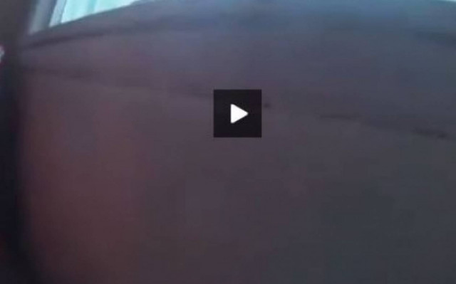 Δείτε τι κάνει ένας σκύλος όταν το αφεντικό του φεύγει από το σπίτι