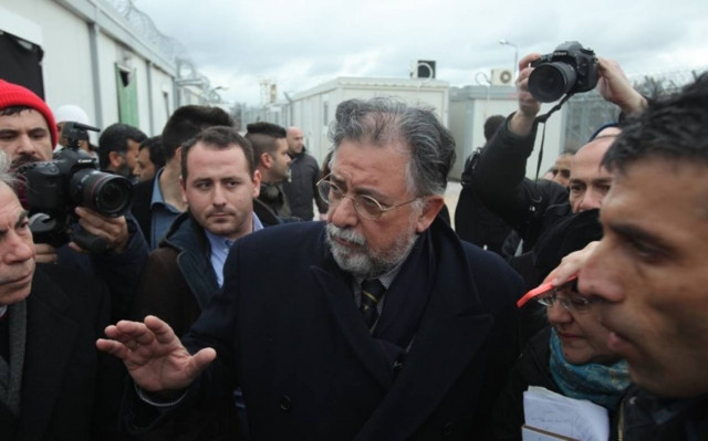 Πανούσης στην Αμυγδαλέζα: Τα κέντρα κράτησης τελειώνουν