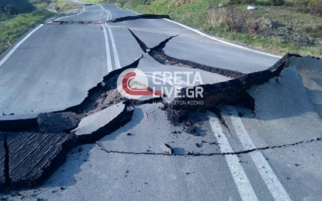 Κρήτη: Ρήγμα στο δρόμο από την ισχυρή βροχόπτωση (photos)