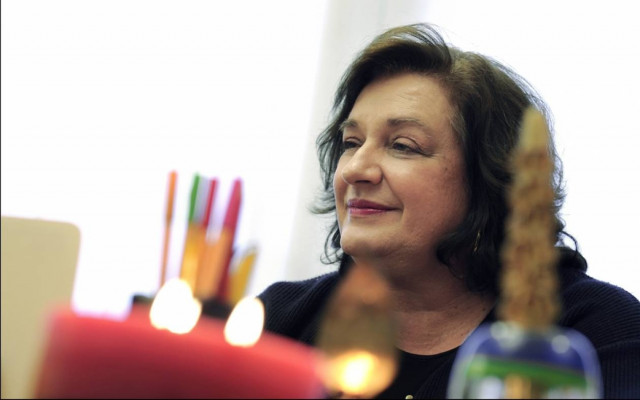 Γκρίνια για τις προσκλήσεις στα δείπνα