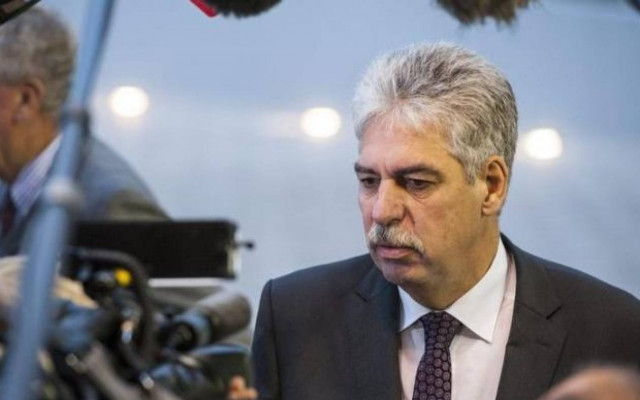 H Ελλάδα να ζητήσει παράταση λέει ο Σέλινγκ