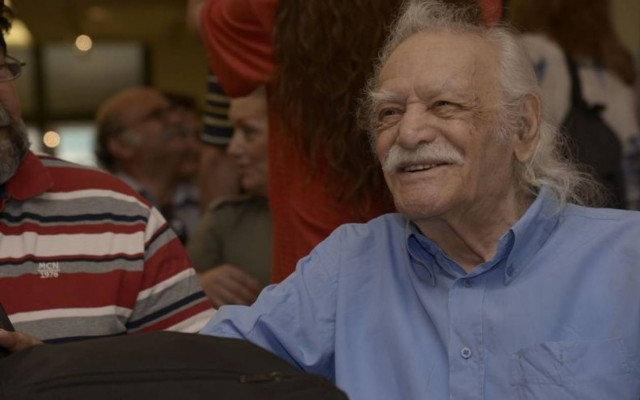 Γλέζος: Τους έχουμε ξοφλήσει όλους, τι θα συζητάμε για δάνεια;