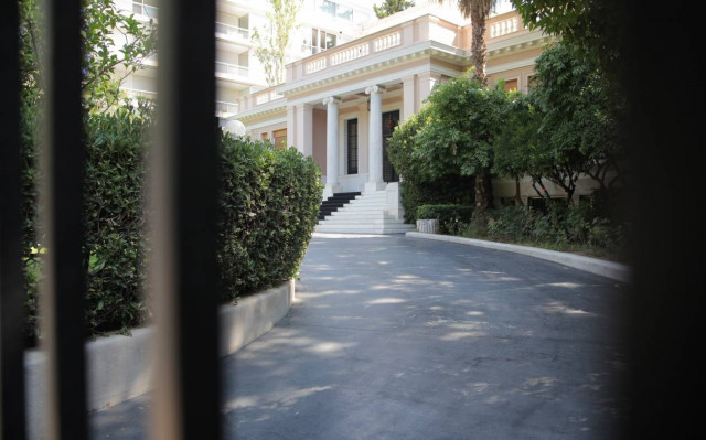 Κυβέρνηση: Δεν δεχόμαστε τελεσίγραφα - Εφικτή η λύση