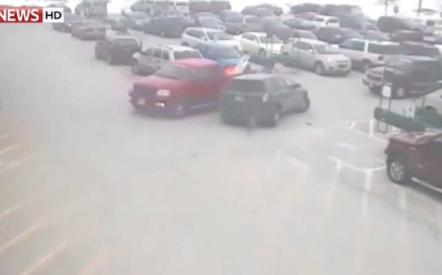 ΗΠΑ: Οι μανούβρες ενός 92χρονου οδηγού που προκάλεσαν χάος! (video)