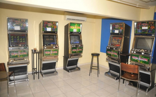 Ηράκλειο: Σύλληψη για «φρουτάκια» σε καφετέρια