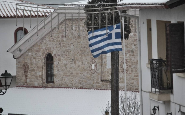 Συνεχίζεται η κακοκαιρία: Ενισχύονται οι χιονοπτώσεις – Πέφτει και άλλο η θερμοκρασία