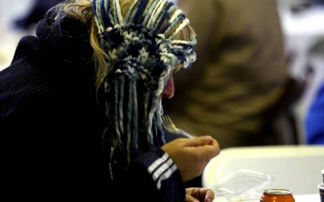 Σε ισχύ τα έκτακτα μέτρα του Δήμου Αθηναίων για τους άστεγους