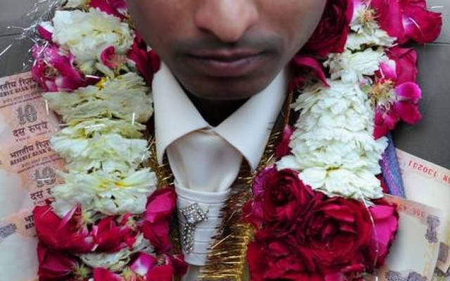 Ινδία: Παράτησε τον γαμπρό και παντρεύτηκε καλεσμένο