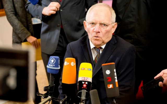 Σόιμπλε: Καμία χρηματοδότηση για την Ελλάδα αν δεν ολοκληρωθεί το πρόγραμμα