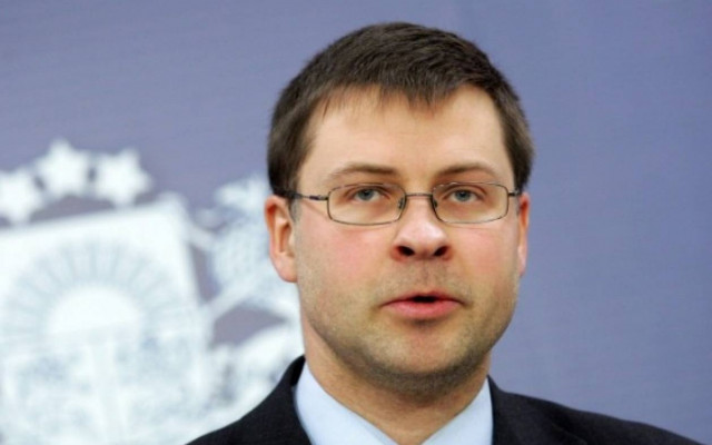 Ντομπρόβσκις: Να τηρήσει η Ελλάδα τις δεσμεύσεις της